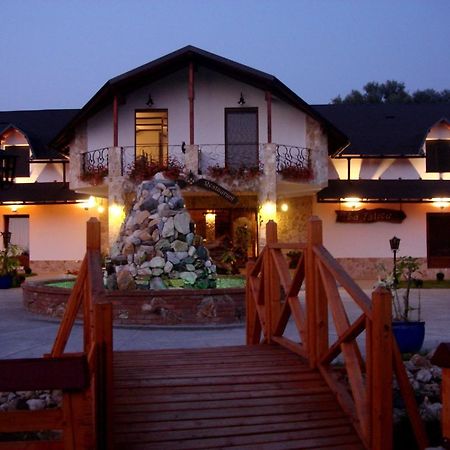 Pension La Taticu Săcălăşeni Extérieur photo