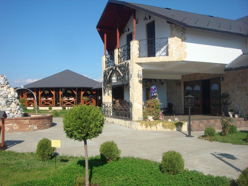 Pension La Taticu Săcălăşeni Extérieur photo