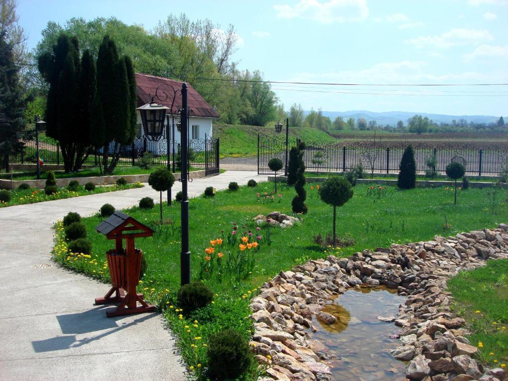 Pension La Taticu Săcălăşeni Extérieur photo